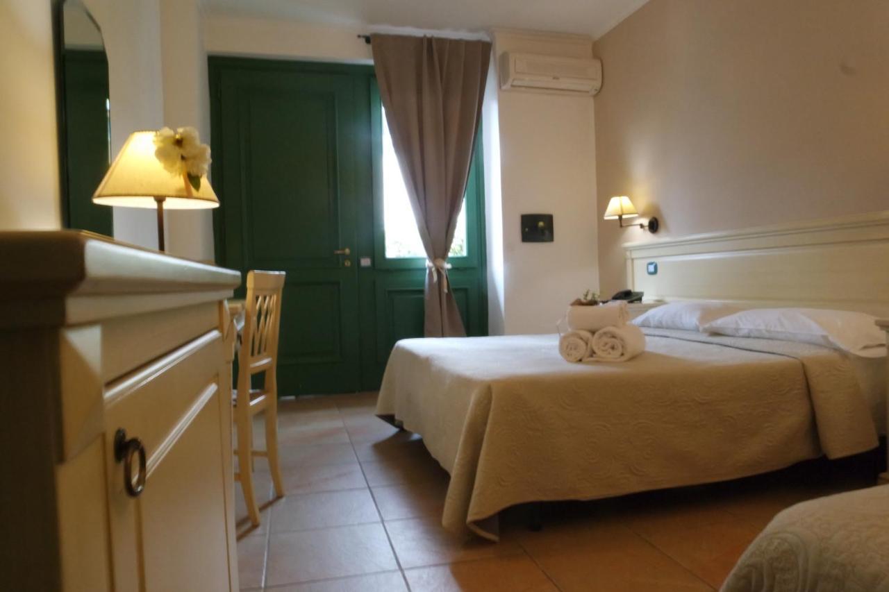 Santa Caterina Hotel Pompei Luaran gambar